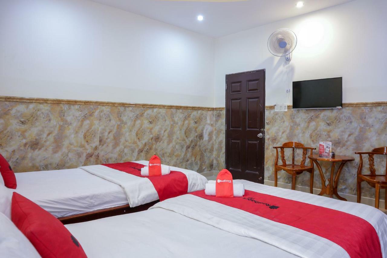 הו צ'י מין סיטי Reddoorz Plus Near Mien Tay Bus Station 2 מראה חיצוני תמונה